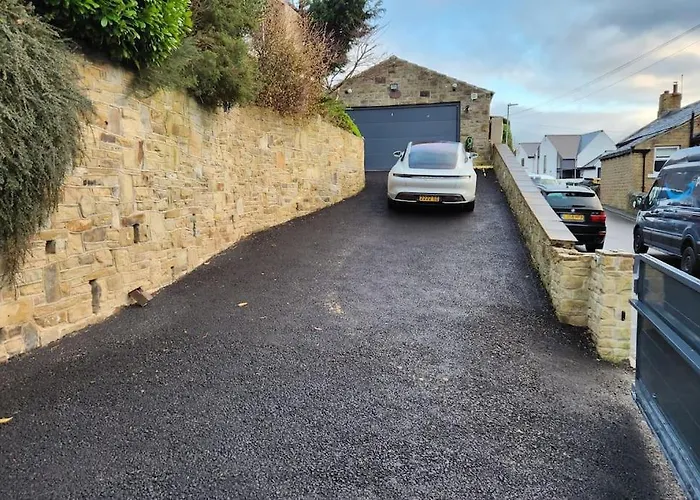 Luxury 1 Bed Coach House