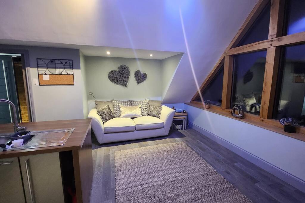 Apartment Luxury 1 Bed Coach House Huddersfield