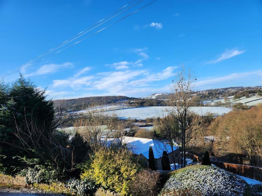 Luxury 1 Bed Coach House Huddersfield