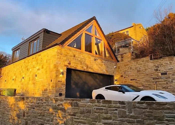 Luxury 1 Bed Coach House